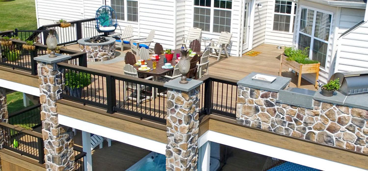 Custom Deck Design Contractors in Encino, CA